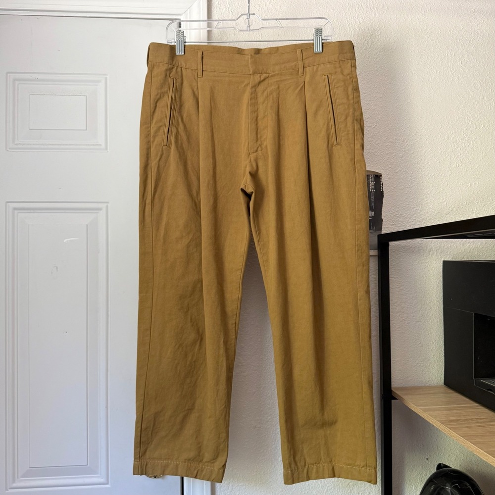 ENTIREWORLD. mustard men's pleated front straight leg cropped trousers pants